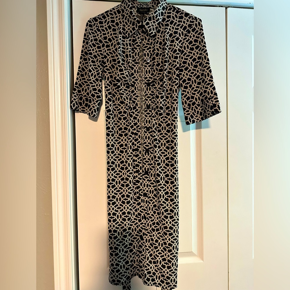 Figure flattering dress by Laundry